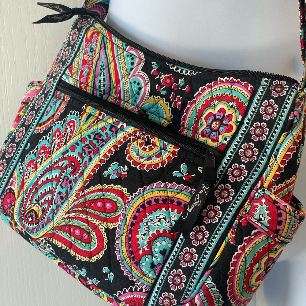 Vibrant Parisian Paisley Design Women’s  Bag by Vera Bradley NEW Retired